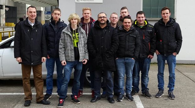 Gruppenbild Im 13 bei OPEL